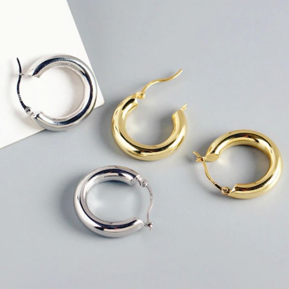 Minimalist 925 Sterling Silver Circle Hoop Earring - Picture 2 of 7